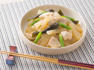 鶏肉と大根の煮物　料理写真